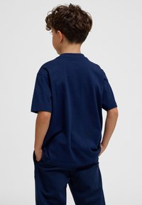 Hummel UNISEX granatowy