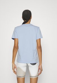 adidas Sportswear T-shirt med print - blue