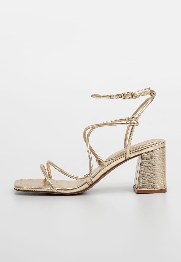 ALDO Sandalen goudkleurig ALDO Sandalen goudkleurig