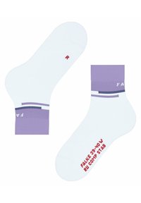 Chaussettes blanches avec des poignets violets à motif rayé, détail de texte rouge sur la semelle. Confectionnées dans un mélange textile doux pour le confort.