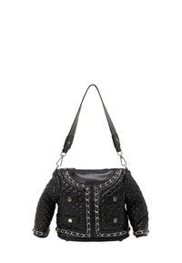 Sort quiltet læder handbag designet til at ligne en jakke, med sølv kædeaccentuer og en enkelt skulderrem.