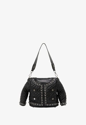 Sort quiltet læder handbag designet til at ligne en jakke, med sølv kædeaccentuer og en enkelt skulderrem.