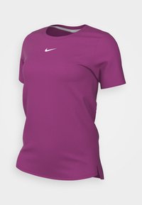 Nike lila t-shirt med kort ärm och rund hals, slät textur, små sidospjälor och vitt logotyp på bröstet.