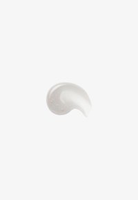 Blank, klar gelldråpe med små iriserende glitrer på en ensfarget hvit bakgrunn.