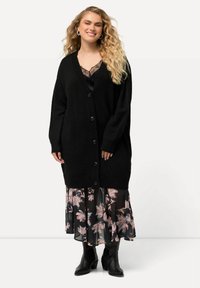 Ulla Popken Kofta - black