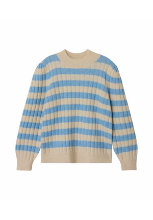 Beige und hellblau gestreifter Rippstrickpullover mit langen Puffärmeln und Rundhalsausschnitt, auf weißem Hintergrund präsentiert.