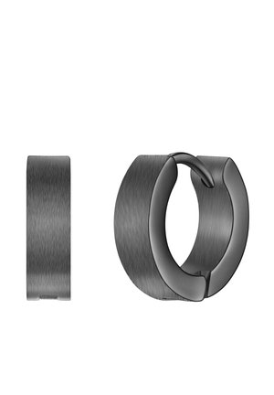 Zwarte metalen ring met een geborstelde textuur, met een strakke, gladde vorm en een unieke gebogen vorm, die minimalistische esthetiek benadrukt.