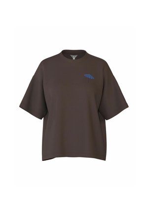 Sötétbarna, túlméretezett, rövid ujjú póló, bal mellrészen kis kék esernyő grafikával és kerek nyakkivágással.