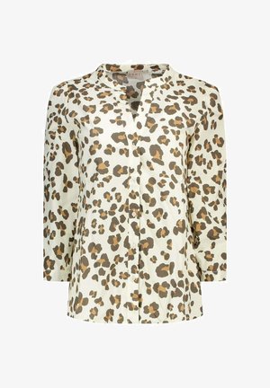 Witte blouse met lange mouwen met een bruin-zwarte luipaardprint, knopen aan de voorkant en een lichte V-hals.
