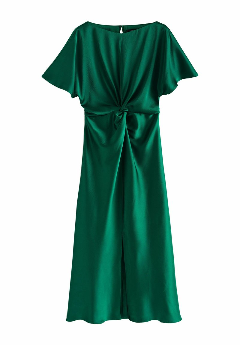 Grøn satin kjole med en knyttet front, løse ærmer og en diskret slids bagpå, med en glat tekstur og flydende design.