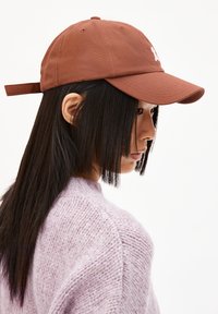 ARMEDANGELS YAANIS BOLD - Cap - pecan tree