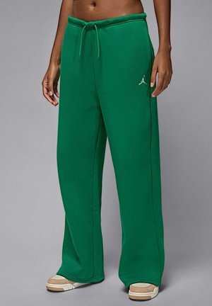 - Spodnie treningowe