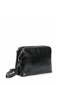 Czarna skórzana torebka z dwoma zamykanymi na suwak przegrodami, odpinanym paskiem na ramię i polerowanymi srebrnymi elementami. Gładka faktura, bez widocznych wzorów.