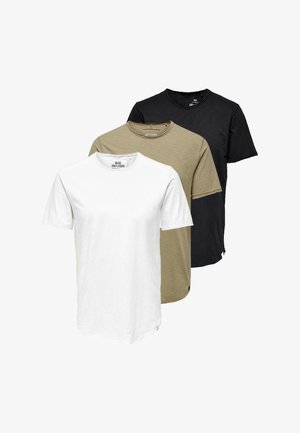 Tre t-shirt a maniche corte con collo rotondo, semplici, nei colori bianco, beige e nero, disposte sovrapposte su uno sfondo bianco.