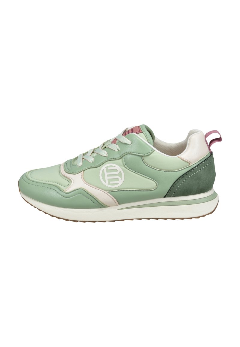 Sneakers verde menta con una combinazione di pelle liscia e dettagli in camoscio. Suola bianca con un discreto marchio laterale e retro texture.
