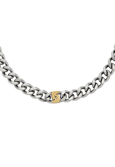 Collar de cadena en tono plateado con grandes eslabones, que presenta un cierre central acentuado en dorado texturizado. Metal duradero con un acabado suave.