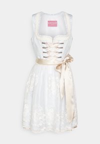 Robe blanche avec un col carré, bordure en dentelle, détail décoratif à lacets sur le devant et ceinture en satin. La jupe est ornée de broderies florales et présente une coupe fluide.