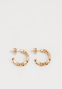 Selected, gold-coloured
