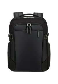 Mochila negra Samsonite con correas acolchadas, dos compartimentos principales con cremallera y bolsillos laterales, mostrada sobre un fondo blanco.