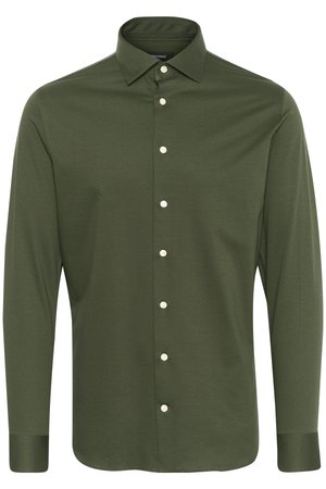 Cămașă verde măsliniu cu mâneci lungi, guler cu nasturi, material texturat și nasturi de culoare deschisă pe partea din față pentru închidere.