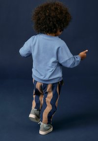 Next LONG SLEEVE AND SET - Trainingsanzug - blue safari