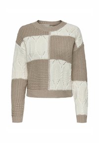 Maglione lavorato a maglia grossa con design a patchwork beige e bianco, con cavi e motivi testurizzati, collo rotondo e polsini e orlo a coste.