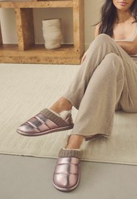 Next QUILTED SHOOT - REGULAR FIT - Hjemmesko - gunmetal