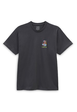 Czarny T-shirt Vans z małą kolorową grafiką węża kobry i stylizowanym napisem na lewej piersi, krótkie rękawy, okrągły dekolt.