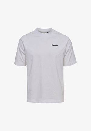 Hvid T-shirt med korte ærmer og rund hals, med lille sort "hummel"-logo på venstre bryst.