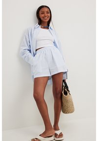 NA-KD Camicia - blue stripe