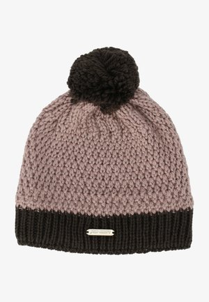 Bonnet tricoté avec un corps rose clair et un revers côtelé marron foncé, surmonté d'un pompon marron foncé. Comprend un accent logo en métal.