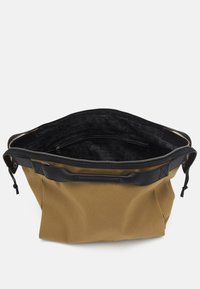 Liebeskind Berlin Handväska - tan