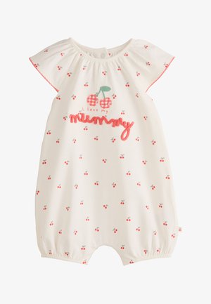 Biały kombinezon dla niemowląt z małymi czerwonymi nadrukami wiśni, haftowanymi wiśniami i tekstem "I love my mummy" czerwoną i zieloną nicią.