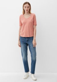 s.Oliver À BORD ROULOTTÉ - T-shirt basic - papaya