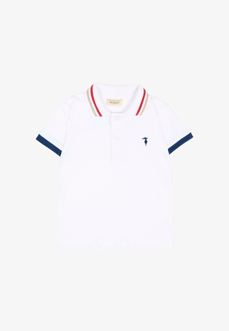 Polo blanc à manches courtes avec col rayé rouge et beige, bords de manches bleu marine, deux boutons blancs et petit logo bleu marine sur la poitrine.