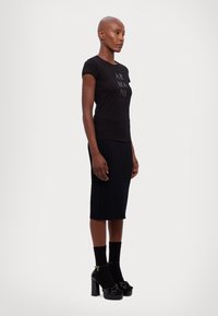 Armani Exchange T-shirt basic - black