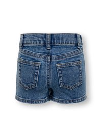 Short en denim bleu avec deux poches arrière et passants de ceinture, montré de dos sur fond blanc.