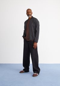 adidas Originals Καλοκαιρινό μπουφάν - black