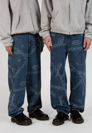 KNUCKLES CASPER PANT UNISEX - Laisvo kirpimo džinsai - washed blue