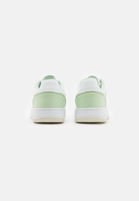 Champion RD18 2.0 - Kosárlabdacipők - mint/white/offwhite