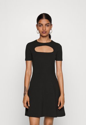 ONLY Vestido 'ONLJane' En Esmeralda, Verde Oscuro | ABOUT YOU