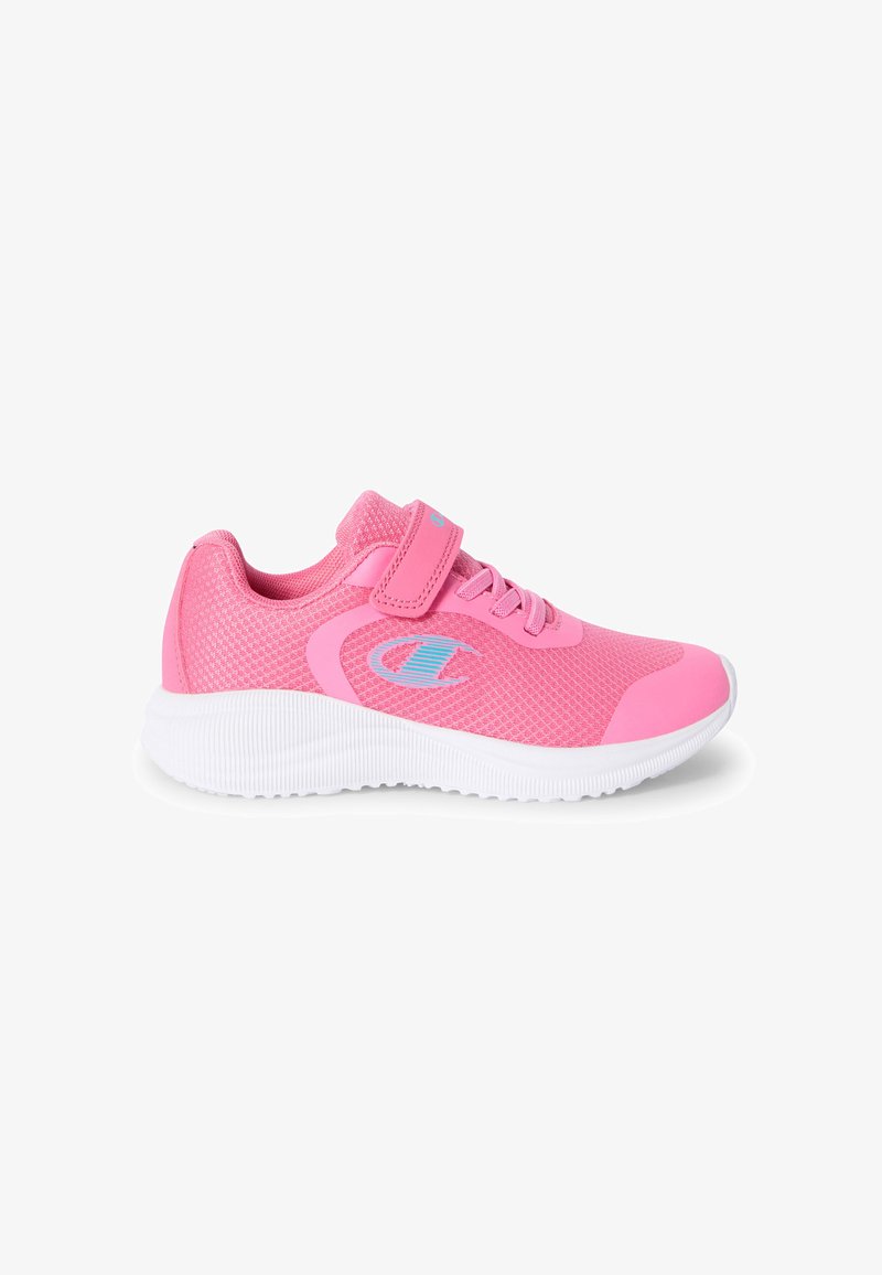 Rosa Sportschuh mit einer strukturierten Mesh-Oberfläche, verstellbarem Klettverschluss und weißer Gummisohle mit Rillen für besseren Halt.