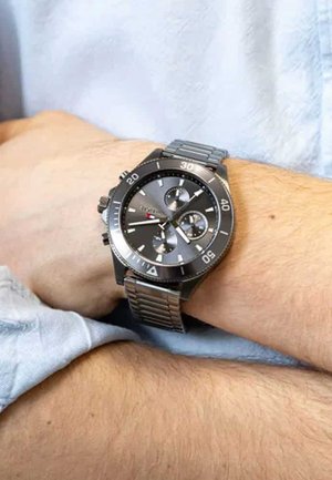 Chronograph watch - grey