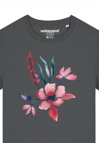 Grijze T-shirt met korte mouwen, voorzien van een bloemmotief met roze bloemen en blauwgroene bladeren. Ronde halslijn, zachte stof en geprinte graphics.