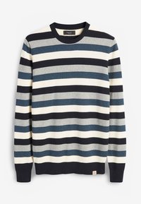 Pull en maille rayé avec des bandes horizontales bleu marine, gris et blanc. Texture côtelée, col rond et poignets ajustés aux manches.