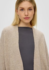 s.Oliver Strickjacke - sandfarben