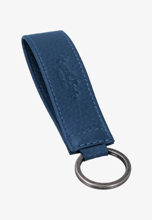 Blauer Leder-Schlüsselanhänger mit einem silbernen Metallring an einem Ende und eingeprägtem Text auf dem Riemen.