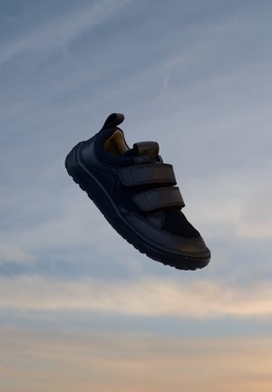 Froddo, BAREFOOT BAZE UNISEX - Маратонки - black