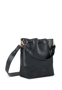 Czarna skórzana torba typu bucket z fakturowanym dnem, regulowanym paskiem na ramię, złotymi akcentami i otwartym górnym zakończeniem ze ściągaczem.