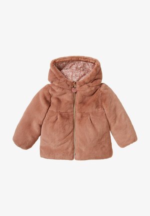 Giacca in pelliccia sintetica rosa con cappuccio, dotata di una cerniera dorata, fodera floreale e dettaglio arricciato sul davanti. Texture morbida e design caldo.